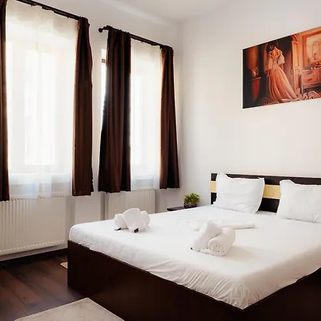 Old Apartament *