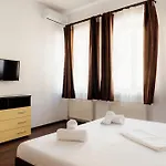 Old * Bukarest